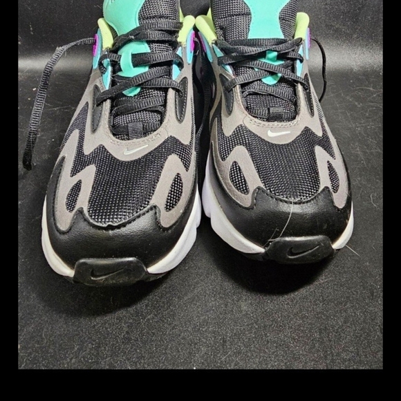 Nike Boys Black and Purple Sneakers - Picture 3 of 7